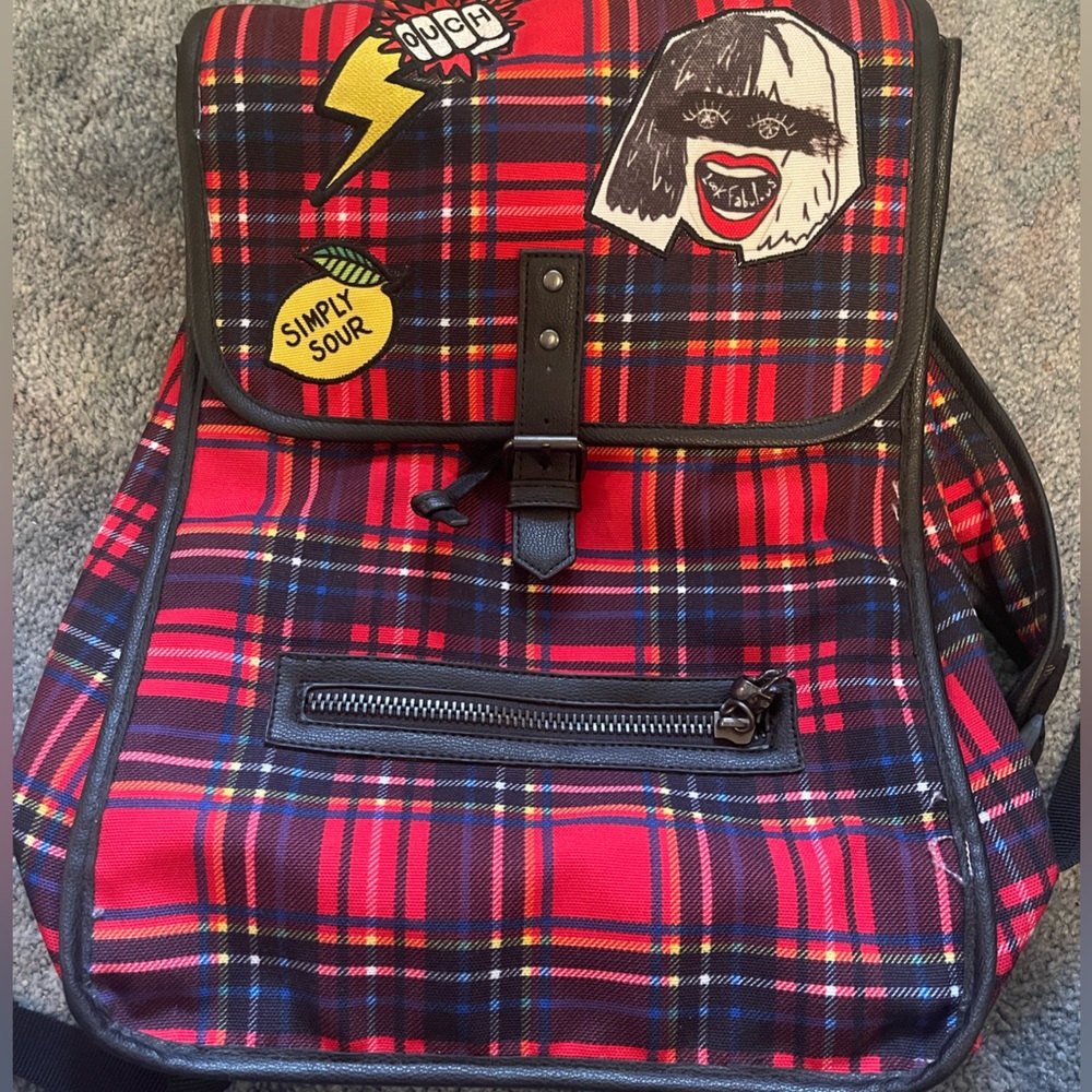 Cruella school bag